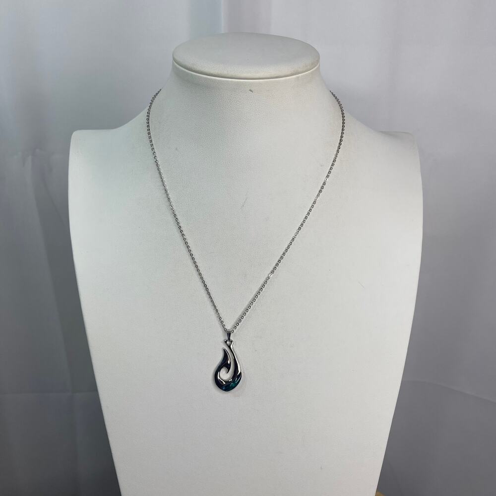 Ank Anc pendant necklace silver tone black enamel costume jewelry natural nature